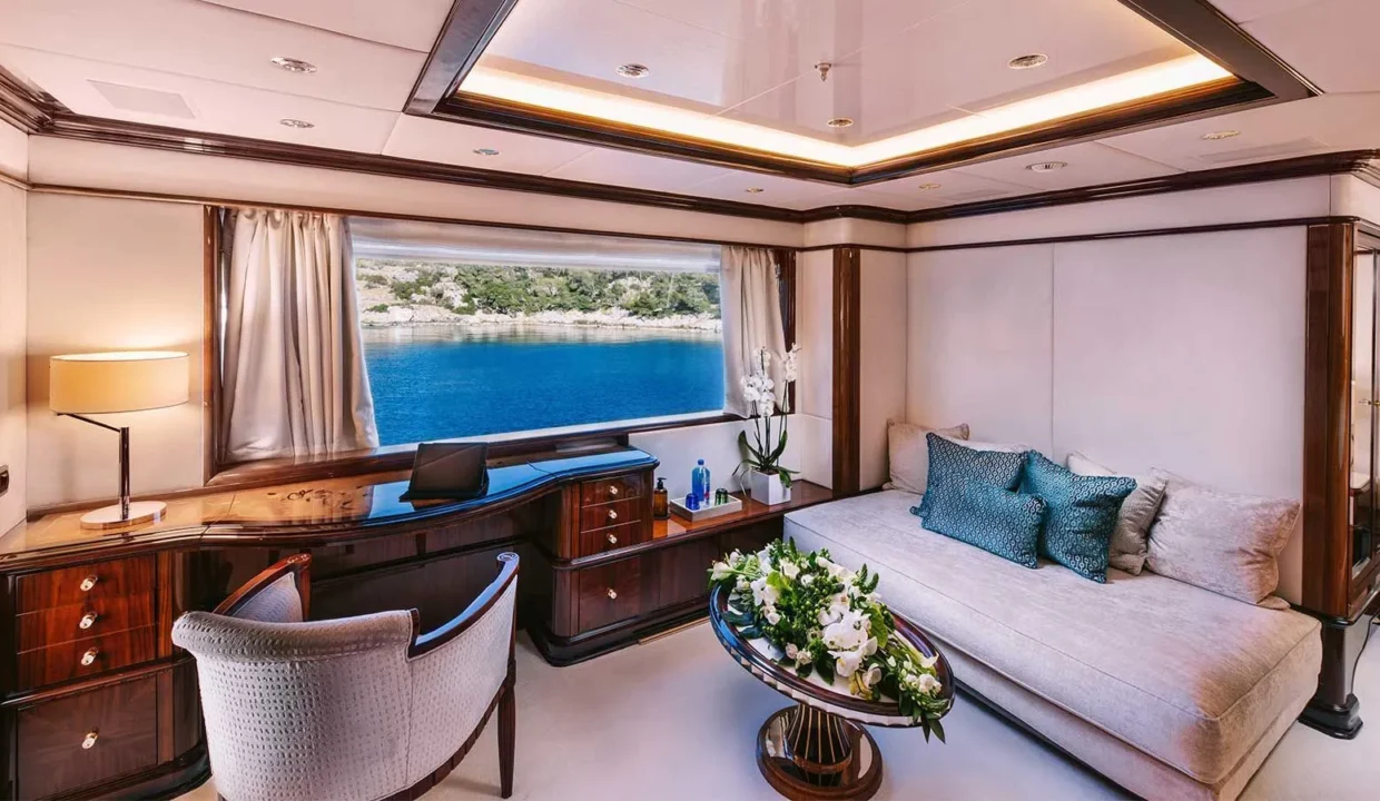 1666700667400_VIP-cabin-3
